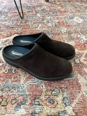 Men’s size 13 Blundstone Dark Brown Suede Slip-On Clogs